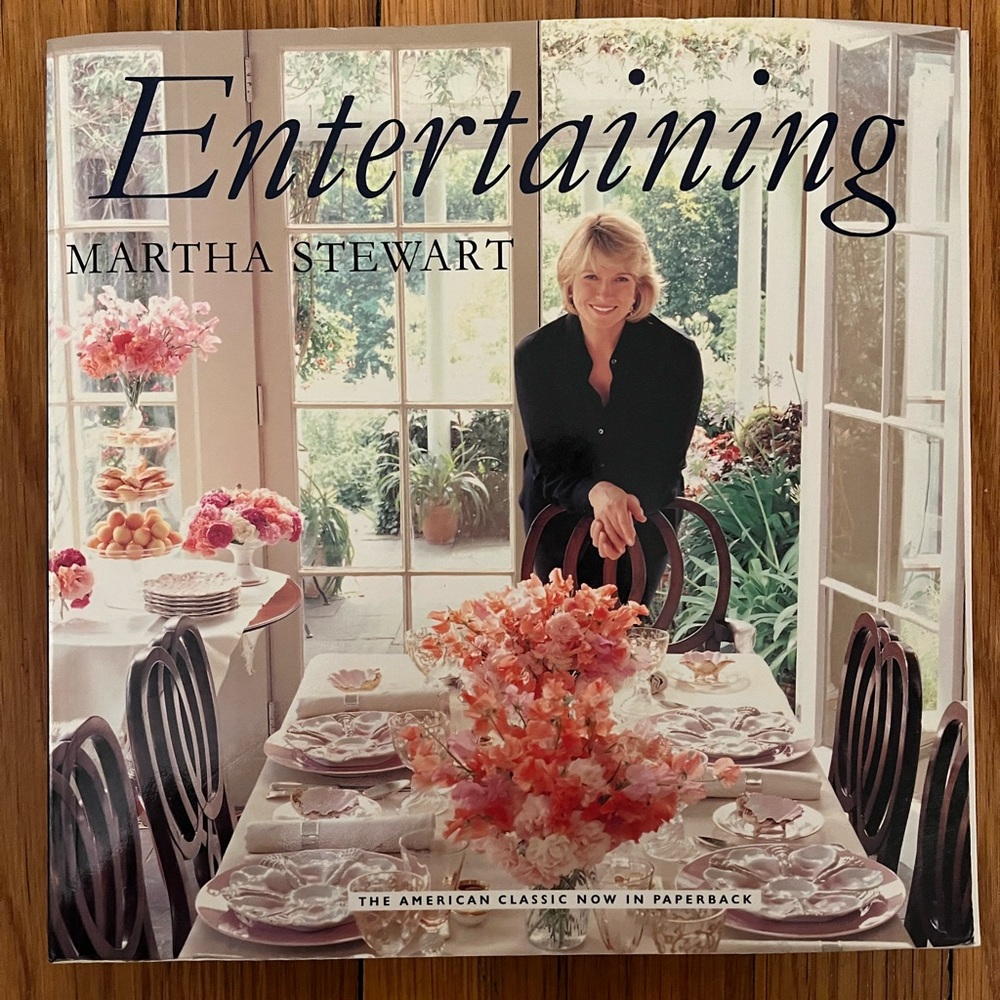 Entertaining by Martha Stewart First Edition Paperback 1998